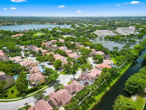 648 NW 127th Avenue Coral Springs FL 33071
