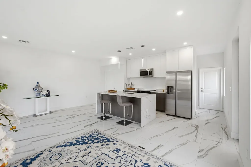 120 NW 15th Place Pompano Beach FL 33060