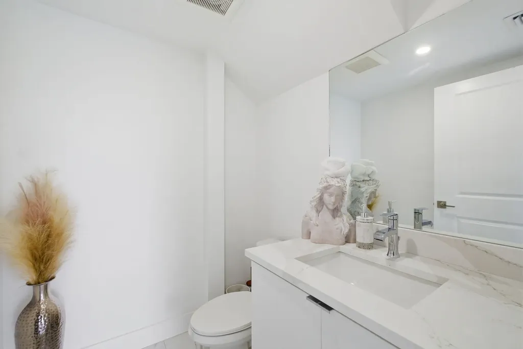 120 NW 15th Place Pompano Beach FL 33060