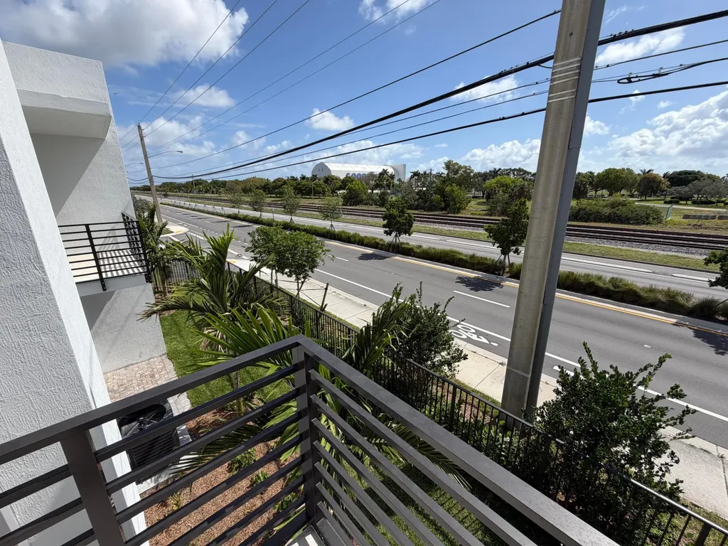 1548 NW 1st Avenue Pompano Beach FL 33060
