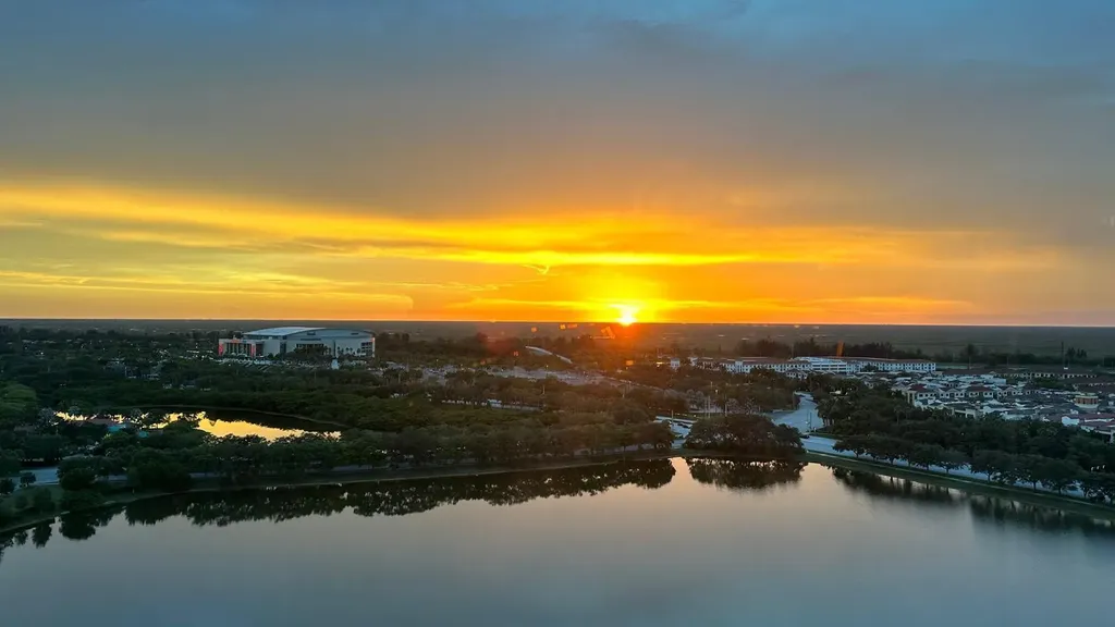 2641 N Flamingo Road Plantation FL 33323