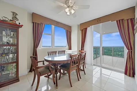 2641 N Flamingo Road Plantation FL 33323