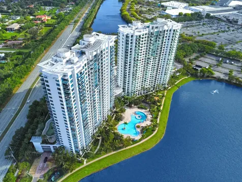2641 N Flamingo Road Plantation FL 33323