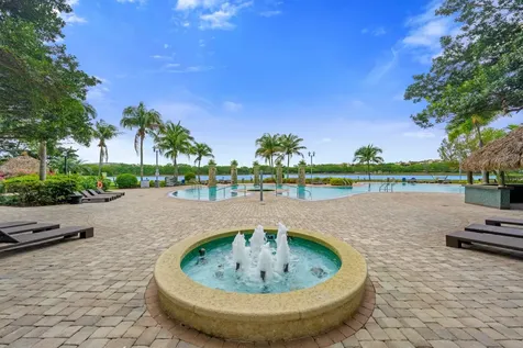 2641 N Flamingo Road Plantation FL 33323