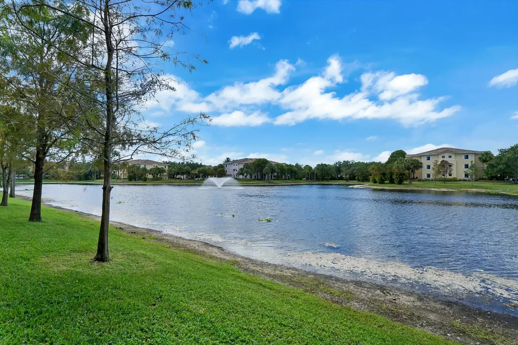 2812 Grande Parkway Palm Beach Gardens FL 33410