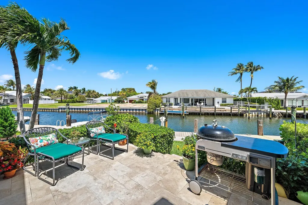 2339 Treasure Isle Drive Palm Beach Gardens FL 33410