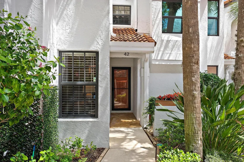 2339 Treasure Isle Drive Palm Beach Gardens FL 33410