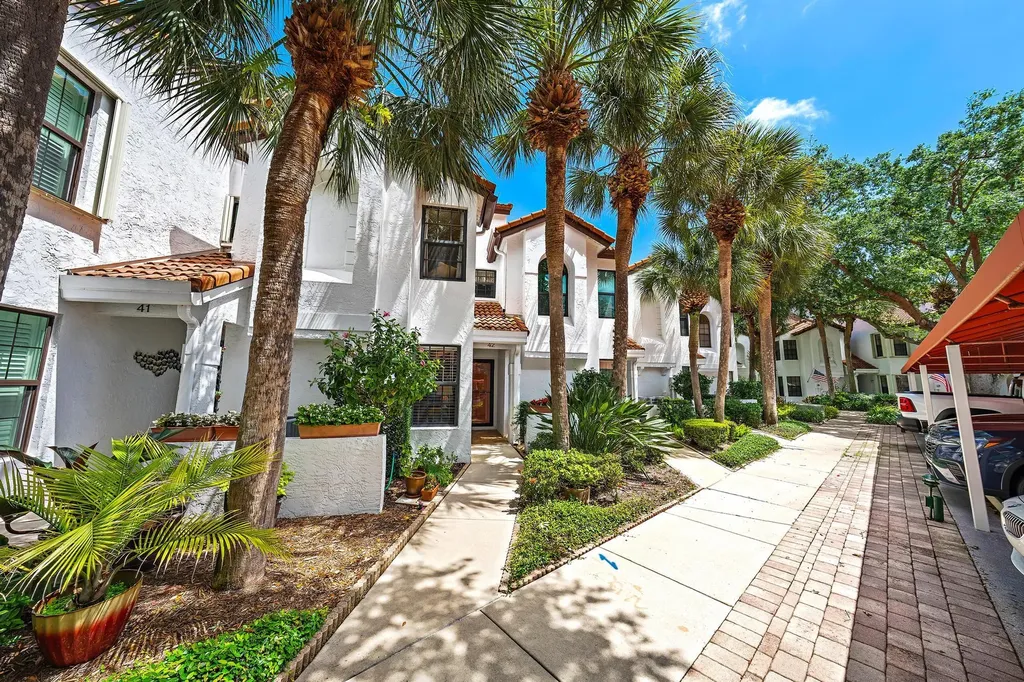 2339 Treasure Isle Drive Palm Beach Gardens FL 33410