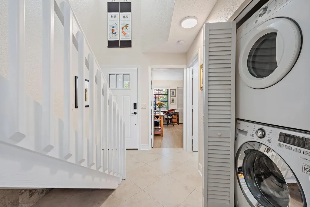 2339 Treasure Isle Drive Palm Beach Gardens FL 33410