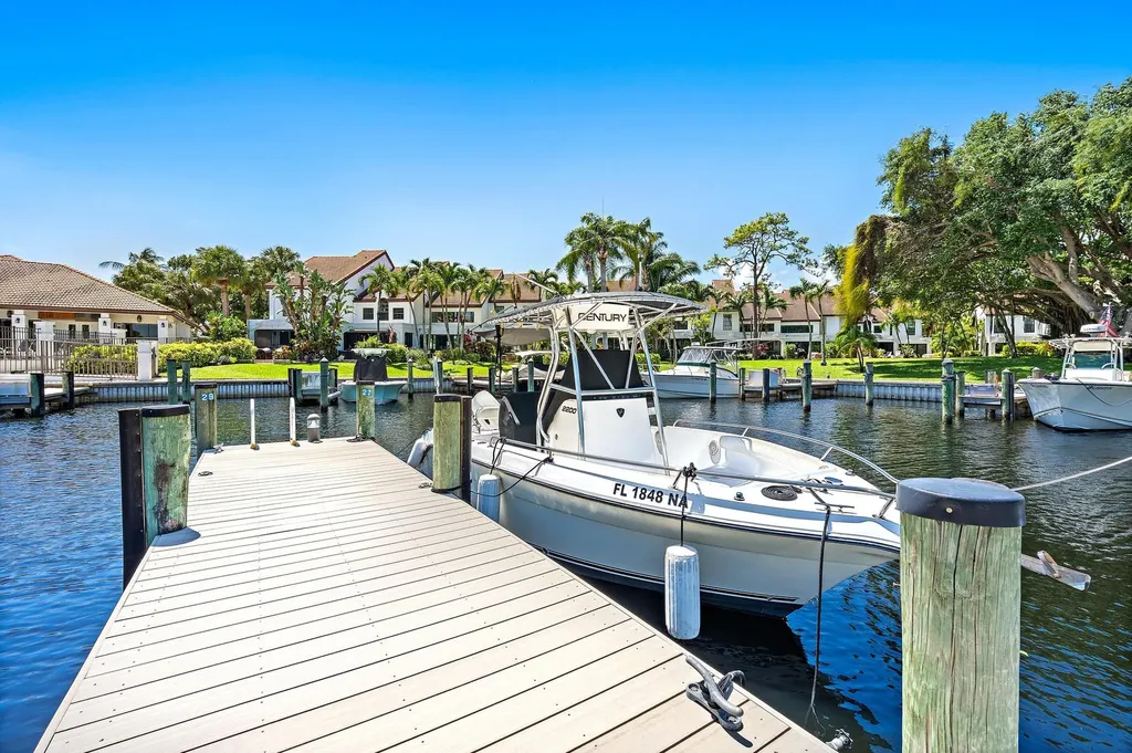 2339 Treasure Isle Drive Palm Beach Gardens FL 33410