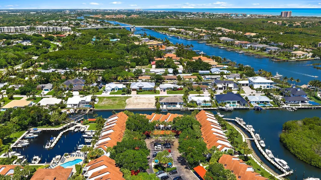 2339 Treasure Isle Drive Palm Beach Gardens FL 33410
