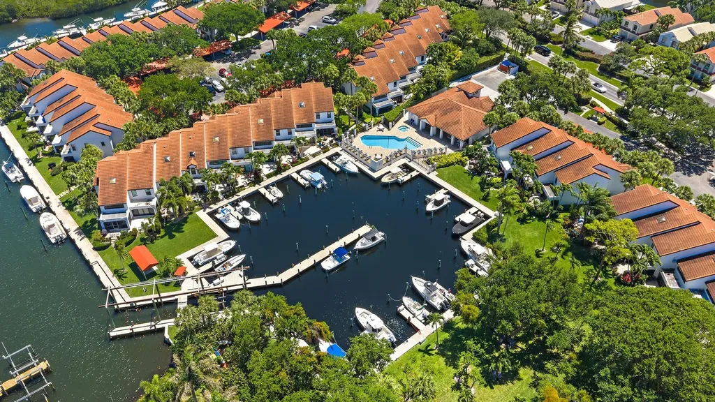 2339 Treasure Isle Drive Palm Beach Gardens FL 33410