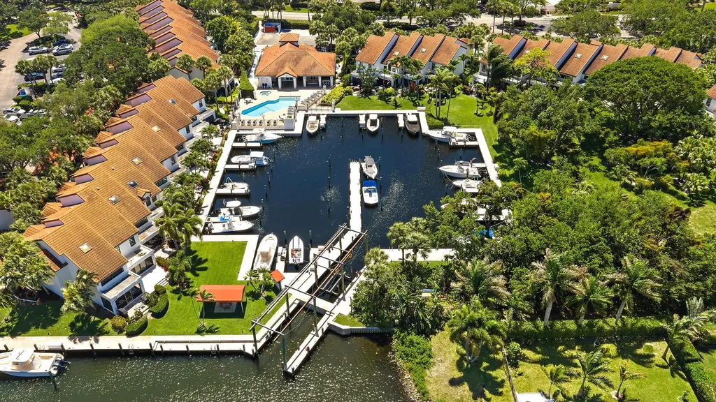2339 Treasure Isle Drive Palm Beach Gardens FL 33410