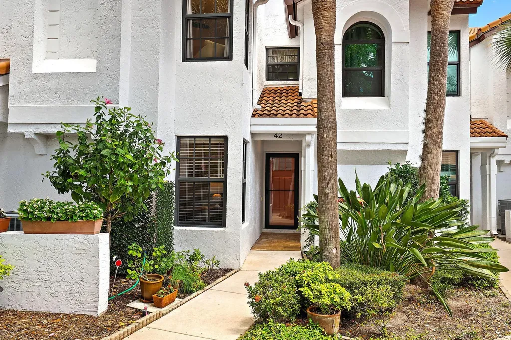 2339 Treasure Isle Drive Palm Beach Gardens FL 33410