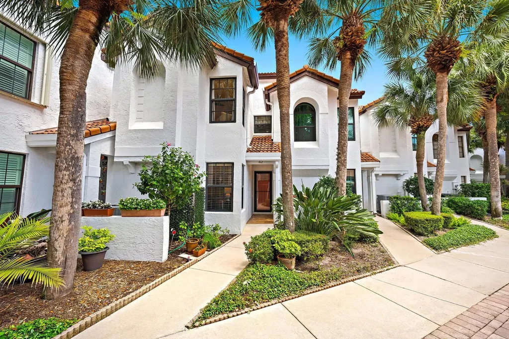 2339 Treasure Isle Drive Palm Beach Gardens FL 33410