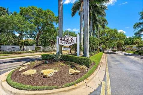 2339 Treasure Isle Drive Palm Beach Gardens FL 33410