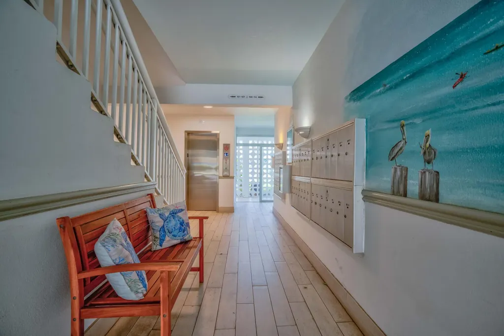 111 Shore Court North Palm Beach FL 33408