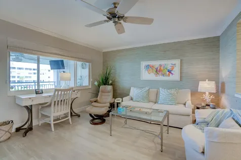 111 Shore Court North Palm Beach FL 33408