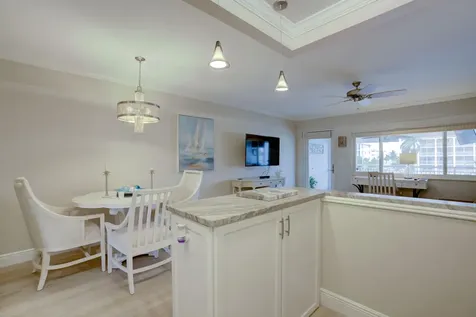 111 Shore Court North Palm Beach FL 33408