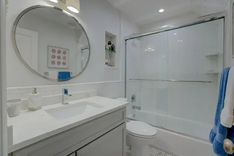 111 Shore Court North Palm Beach FL 33408