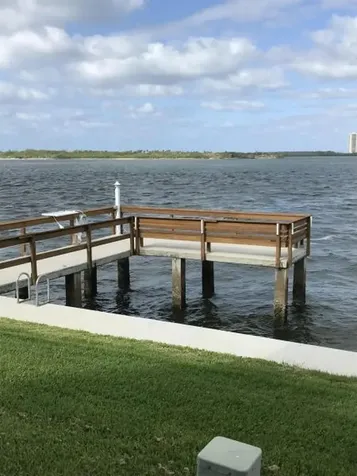 111 Shore Court North Palm Beach FL 33408