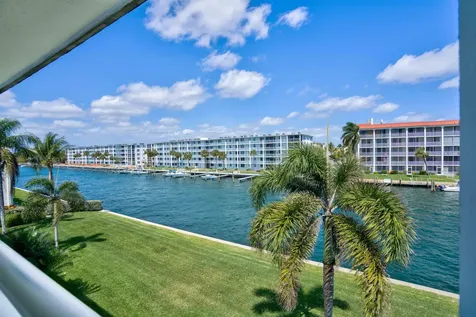 111 Shore Court North Palm Beach FL 33408