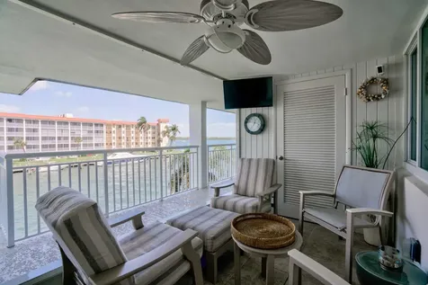 111 Shore Court North Palm Beach FL 33408