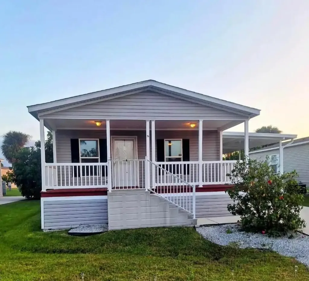 76 Sandhill Boulevard Fort Pierce FL 34982