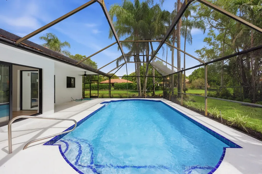 1533 NW 111th Avenue Coral Springs FL 33071