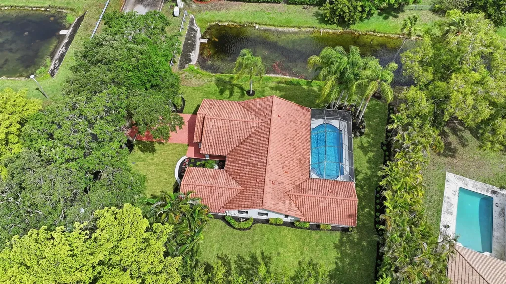 1533 NW 111th Avenue Coral Springs FL 33071