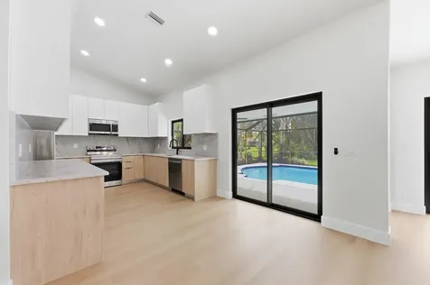 1533 NW 111th Avenue Coral Springs FL 33071