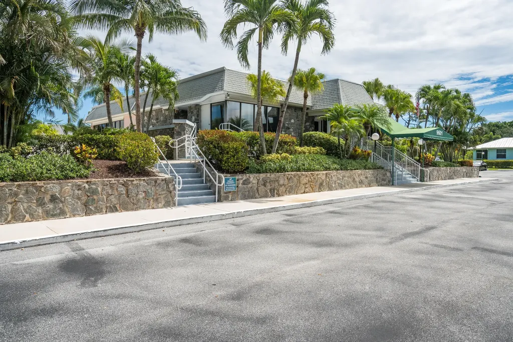 18327 SE Par Lane Jupiter FL 33469
