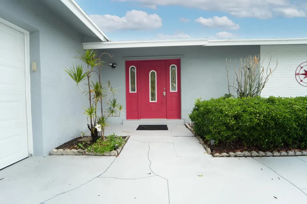 18327 SE Par Lane Jupiter FL 33469