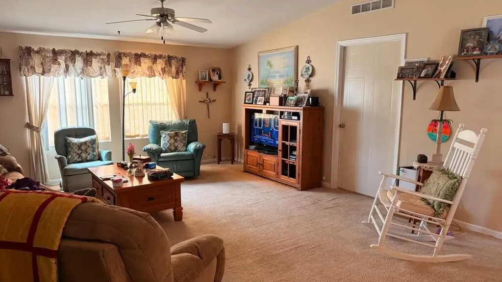 2 S 4 Seasons Road Palm Beach Gardens FL 33410