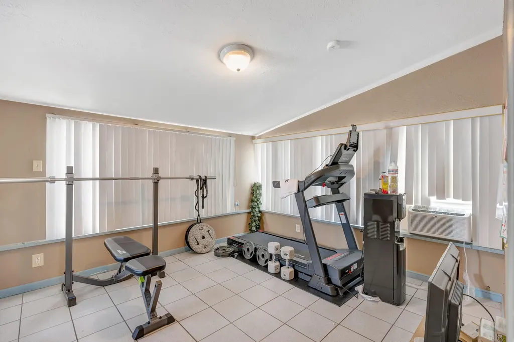 505 Foresteria Drive Lake Park FL 33403