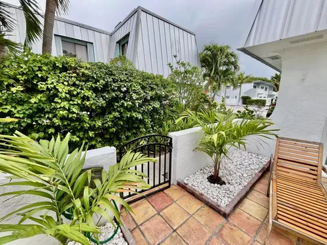 106 Linda Lane Palm Beach Shores FL 33404