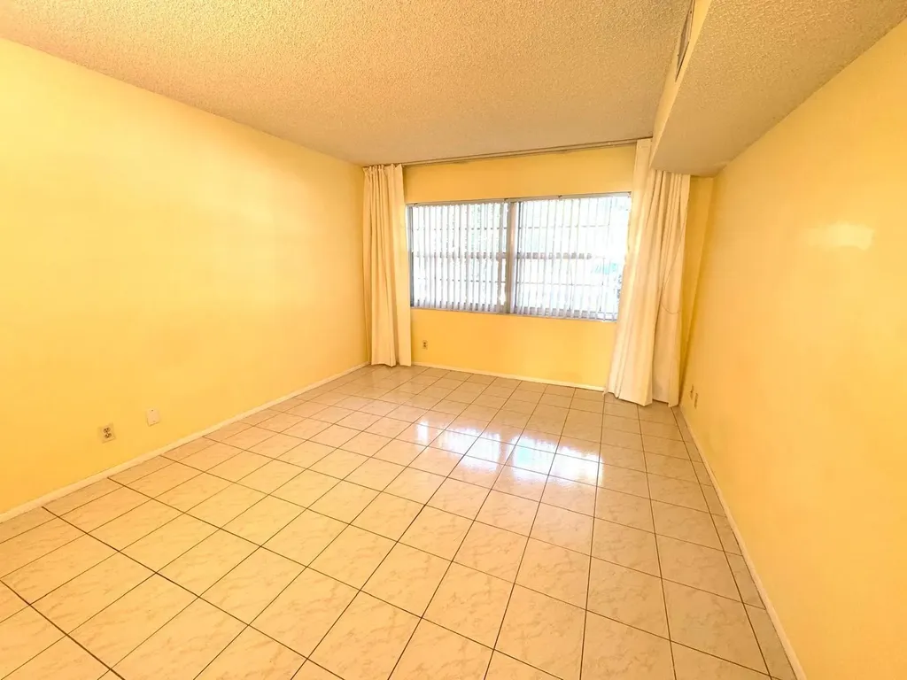901 Cypress Terrace Pompano Beach FL 33069
