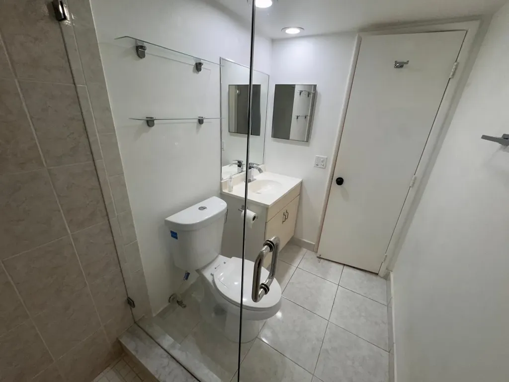901 Cypress Terrace Pompano Beach FL 33069