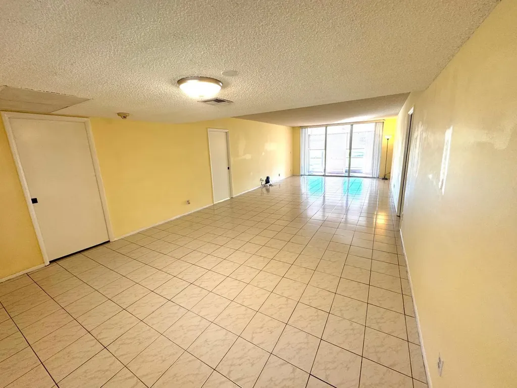 901 Cypress Terrace Pompano Beach FL 33069
