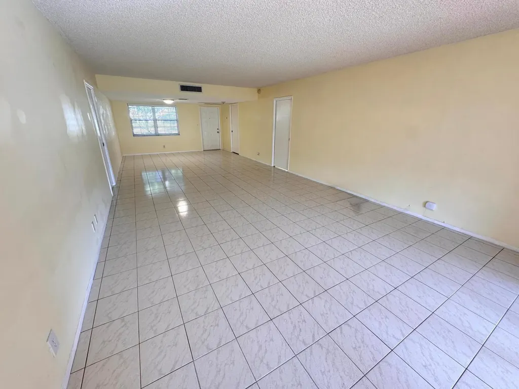 901 Cypress Terrace Pompano Beach FL 33069