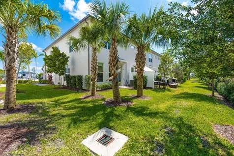 6082 Carre Way Greenacres FL 33415