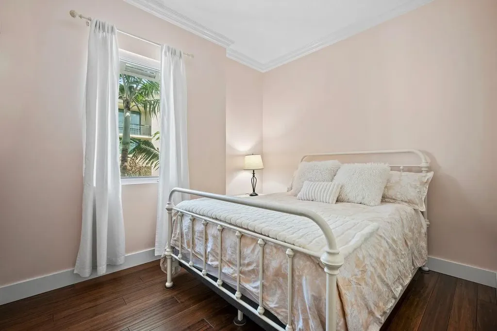 12 SE 1st Avenue Delray Beach FL 33444
