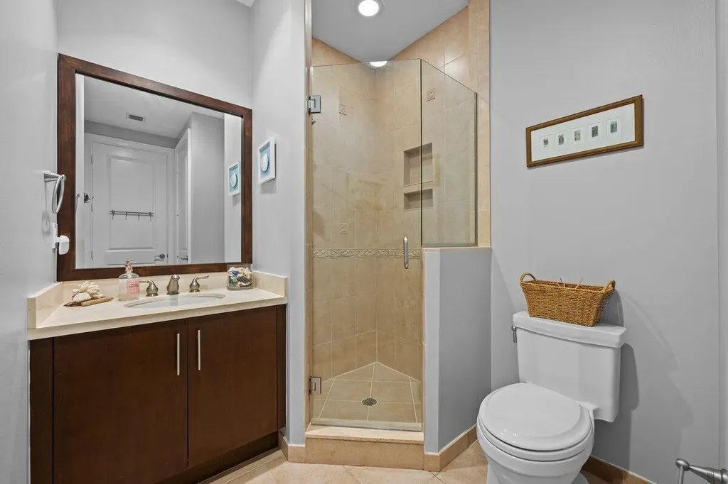 12 SE 1st Avenue Delray Beach FL 33444