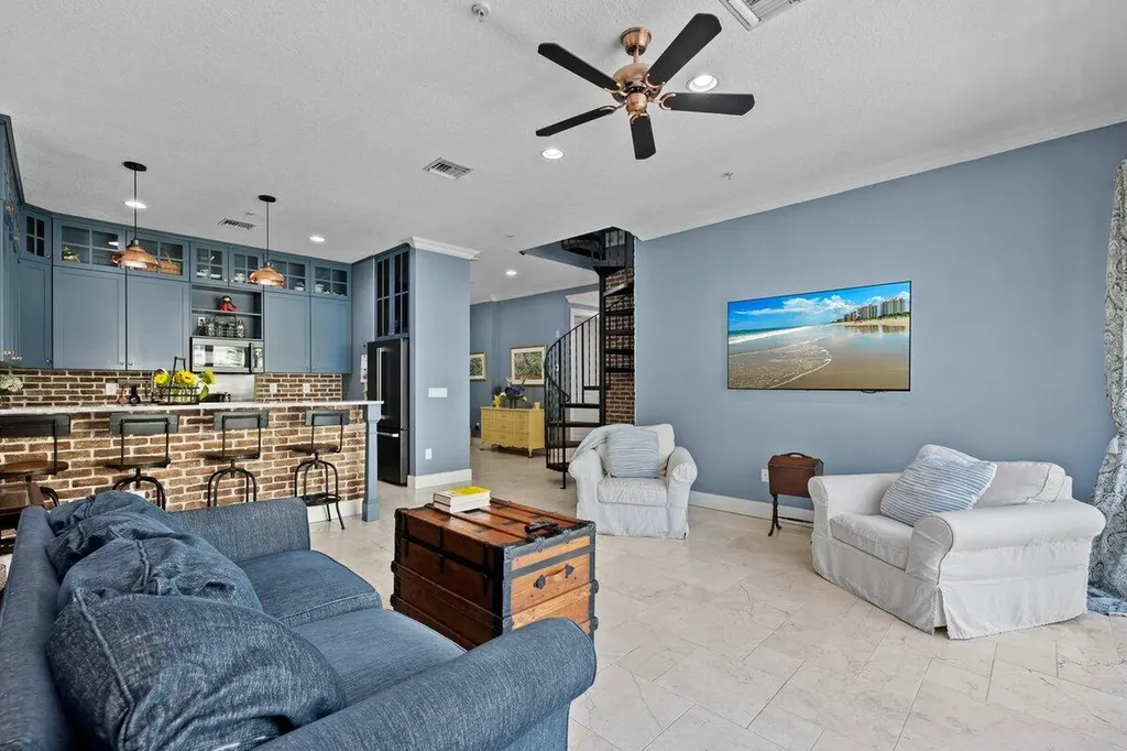 12 SE 1st Avenue Delray Beach FL 33444