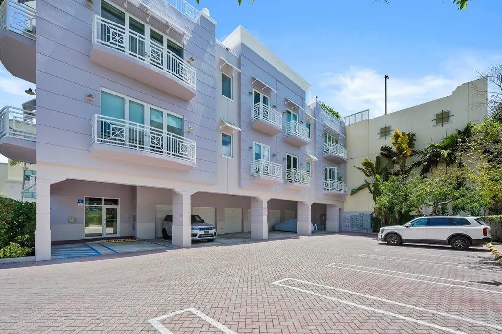 12 SE 1st Avenue Delray Beach FL 33444