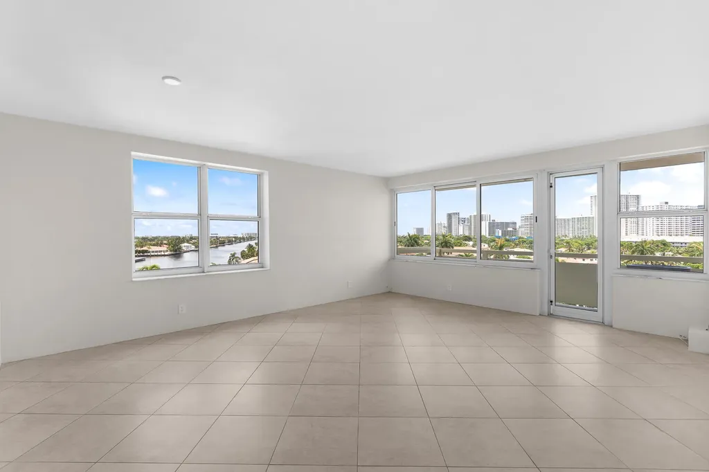 3200 NE 36th Street E Fort Lauderdale FL 33308