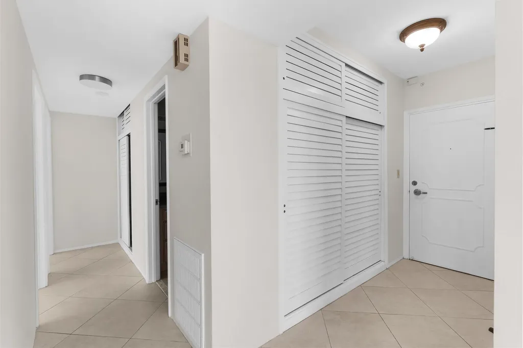 3200 NE 36th Street E Fort Lauderdale FL 33308
