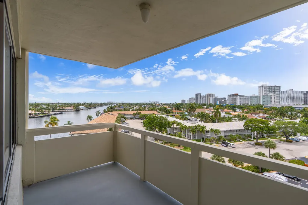 3200 NE 36th Street E Fort Lauderdale FL 33308