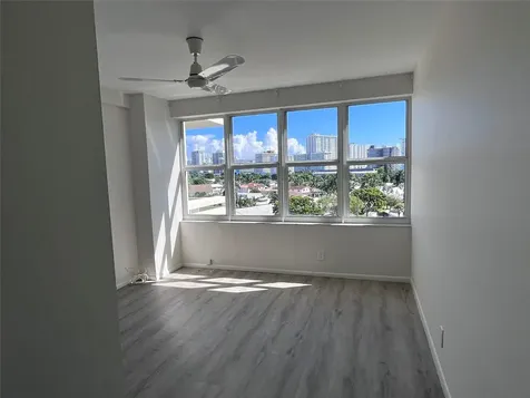3200 NE 36th Street E Fort Lauderdale FL 33308