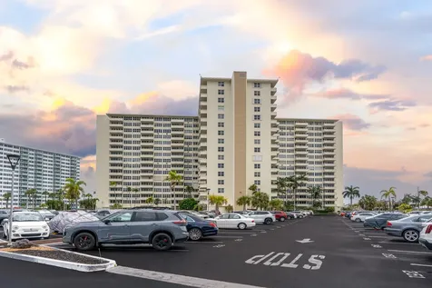 3200 NE 36th Street E Fort Lauderdale FL 33308